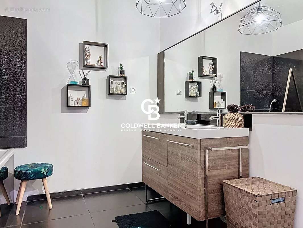 Maison à LA ROCHELLE