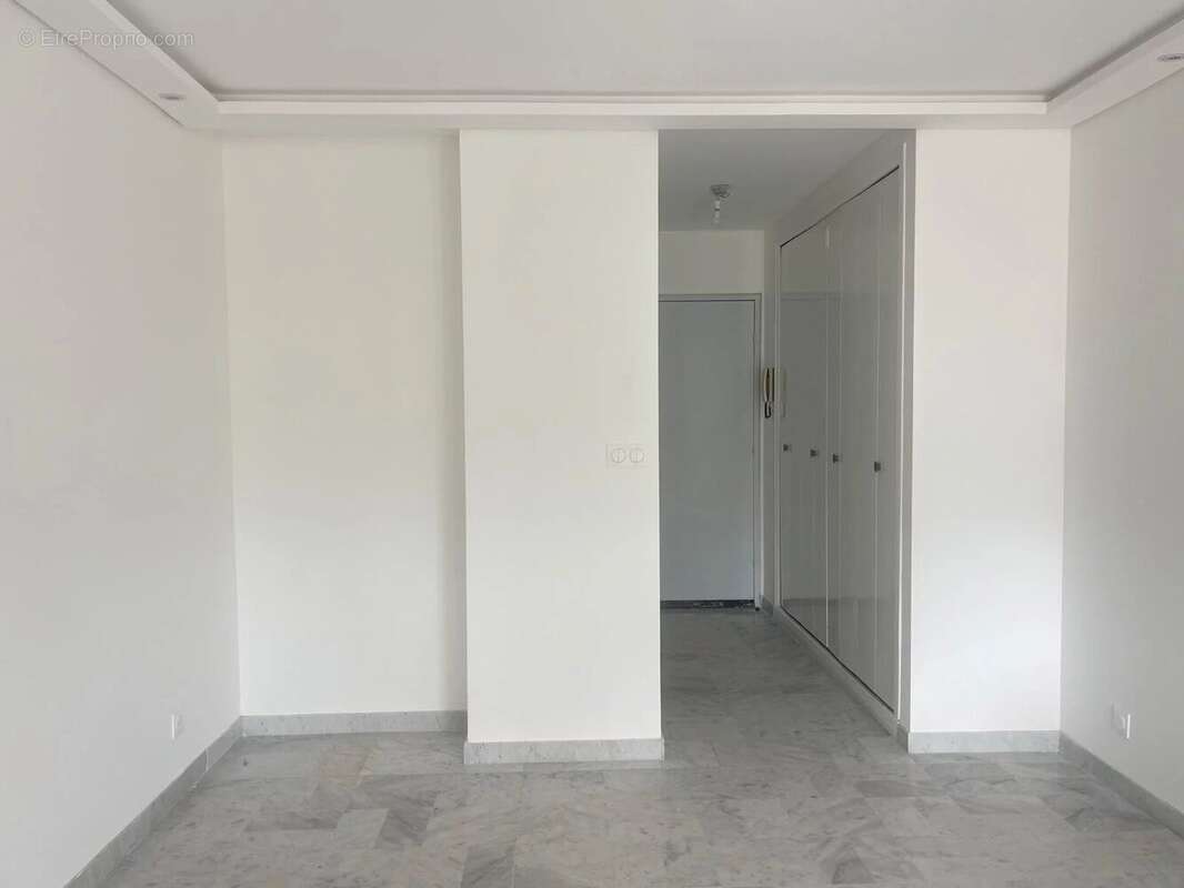 Appartement à ROQUEBRUNE-CAP-MARTIN