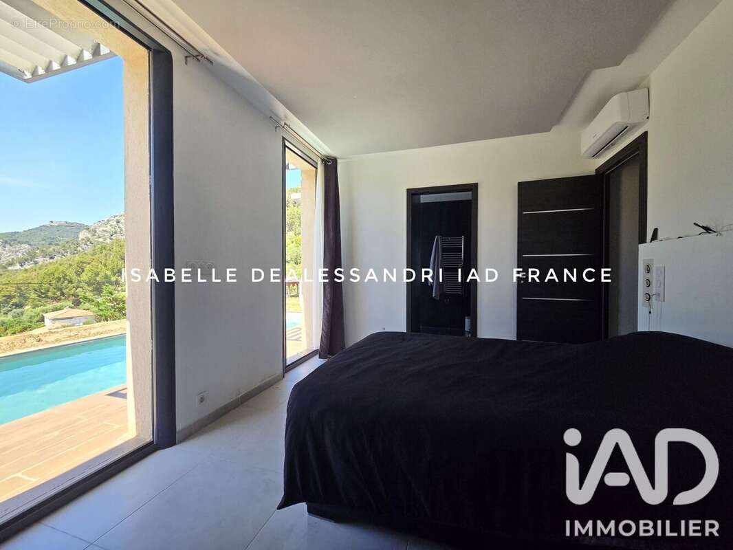 Photo 5 - Maison à OLLIOULES