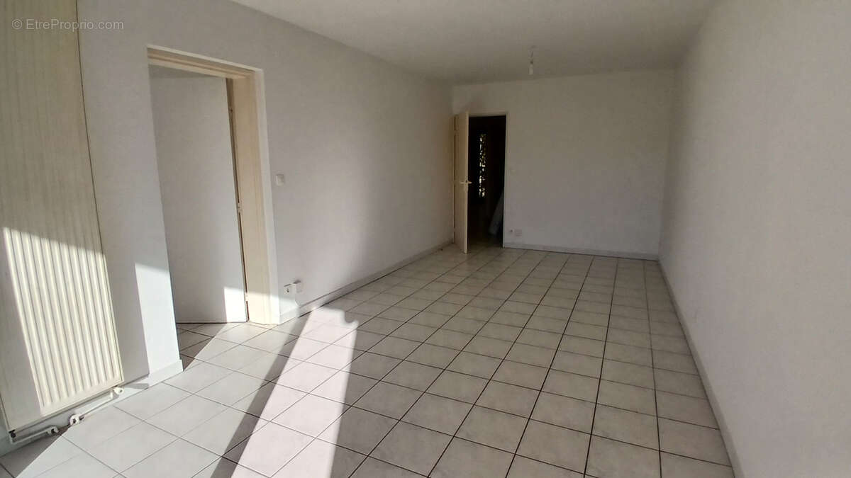 Appartement à LUNEL