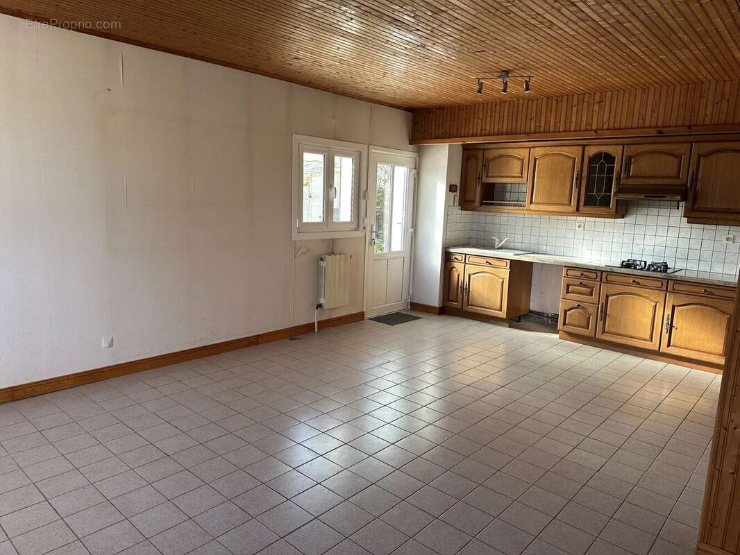 Maison à GENCAY