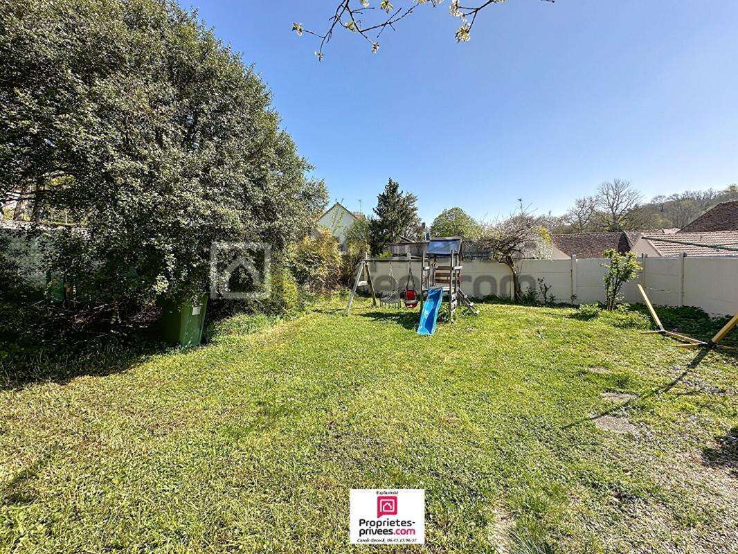 Maison à CRECY-LA-CHAPELLE