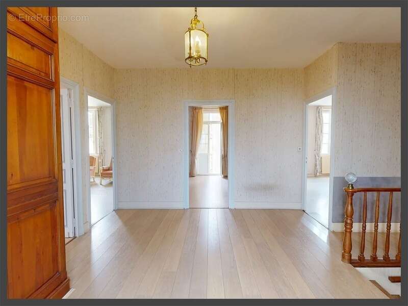 Maison à VILLEFRANCHE-DE-LONCHAT