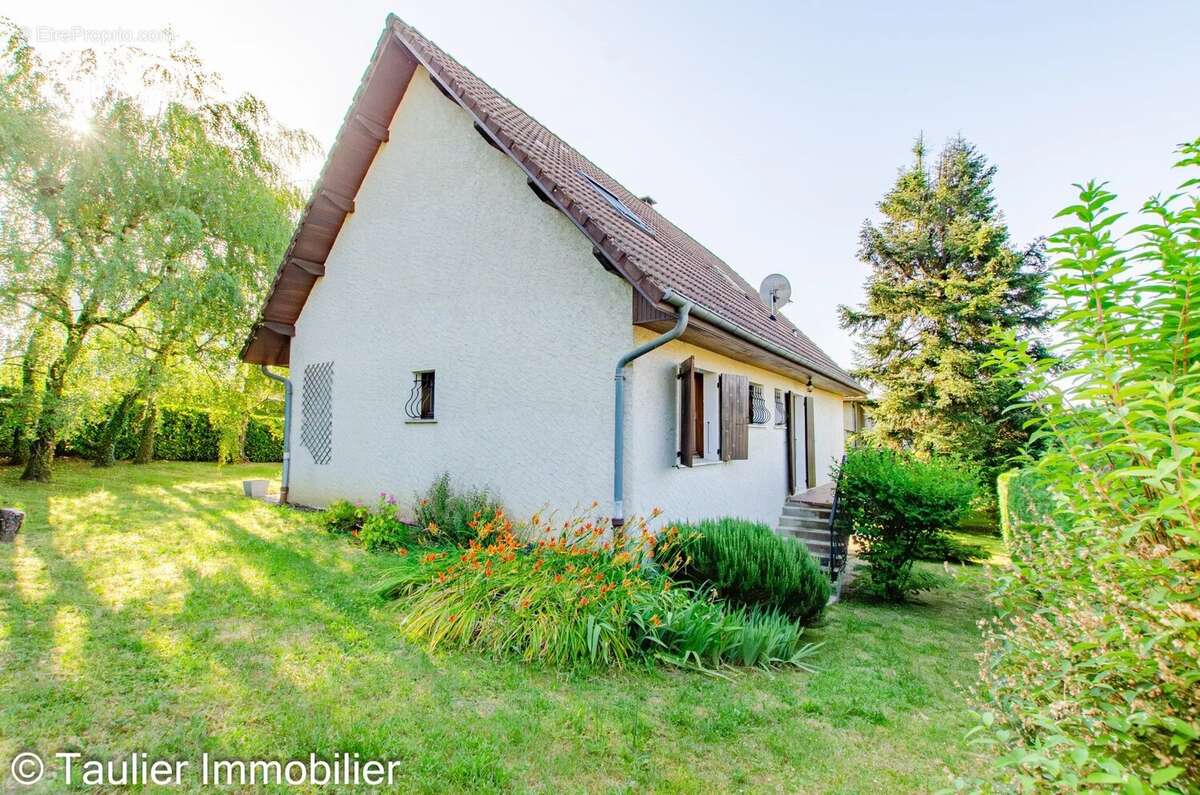 Maison T6 avec emplacement privilégié et beaux volumes - photo 21