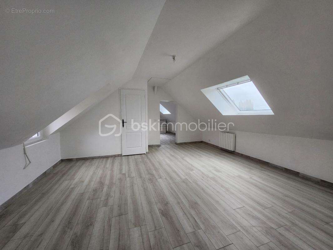 Maison à GRAND-CHAMP