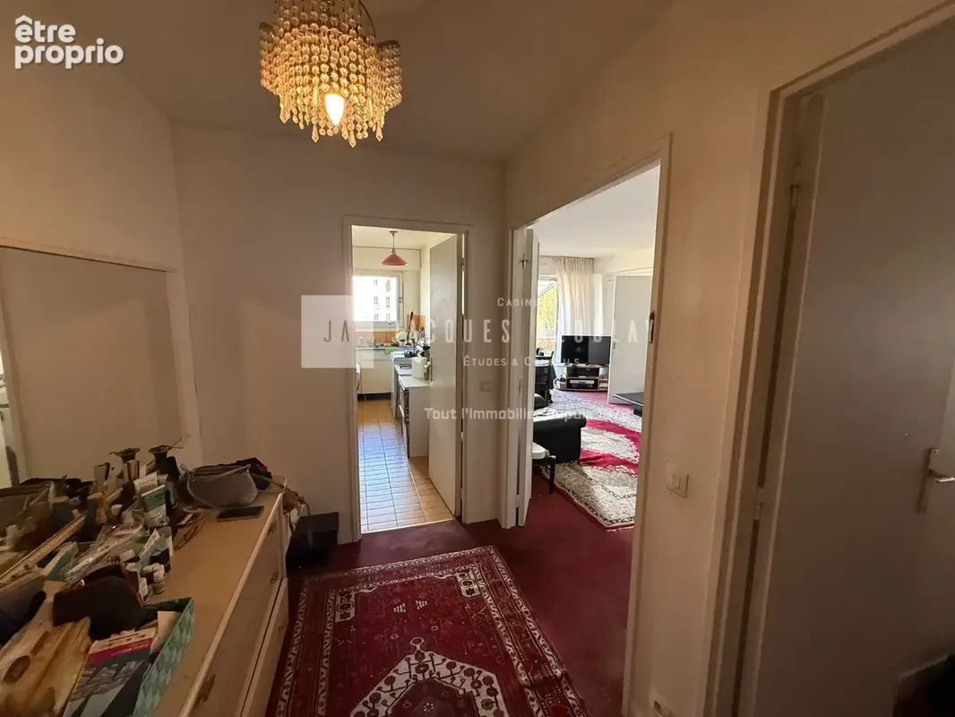 4 pièces 84m2 avec balcons, parking et cave à Nation - photo 5