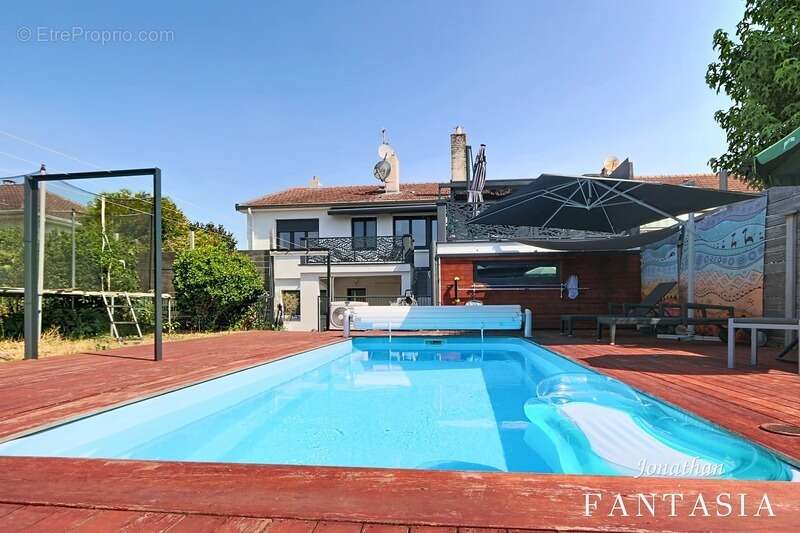 LA MAXE – Maison familiale de 230 m² au sol avec piscine chauffée et généreux espaces extérieurs - photo 74