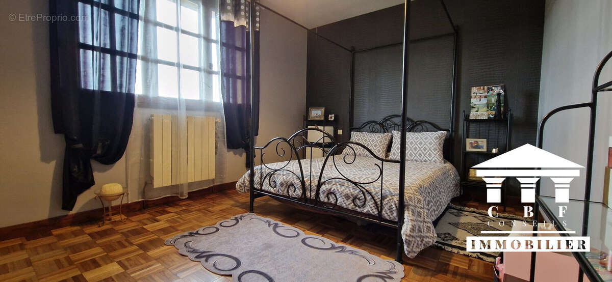 Maison à FARGES-LES-CHALON