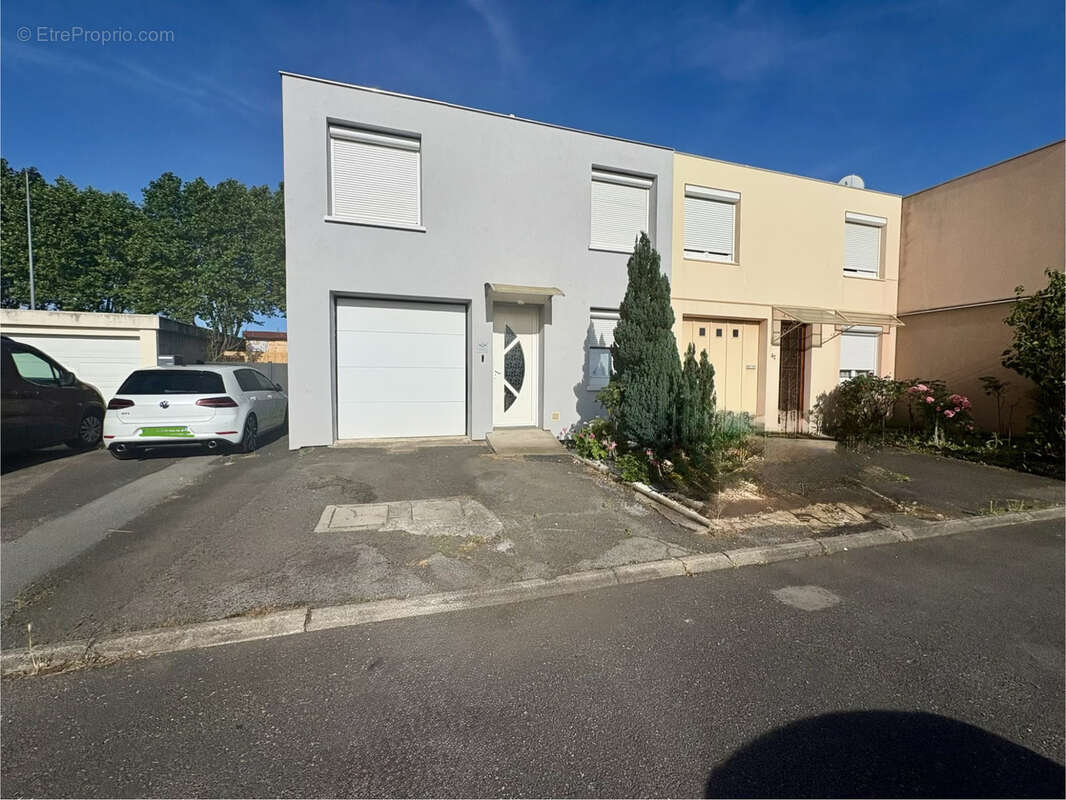 Maison à CLERMONT-FERRAND