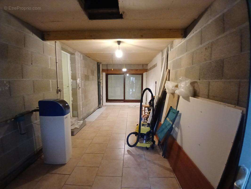 Maison à ROULLET-SAINT-ESTEPHE