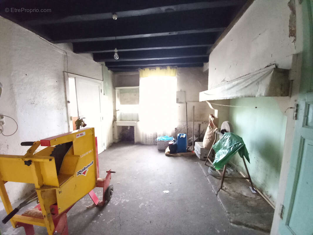 Maison à SAINT-JUNIEN-LA-BREGERE