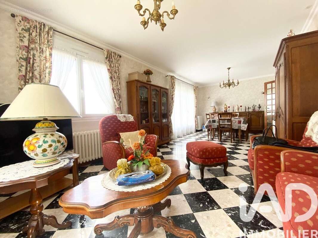 Photo 5 - Maison à LA LOUPE