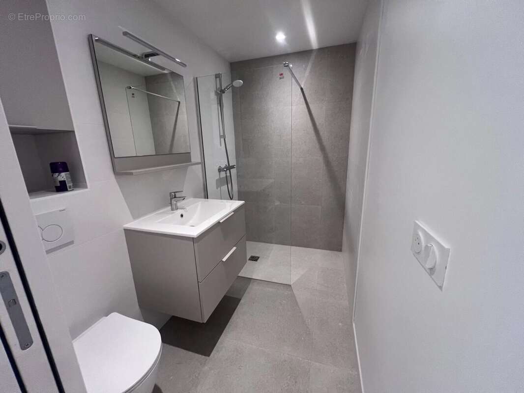 Appartement à LA LONDE-LES-MAURES