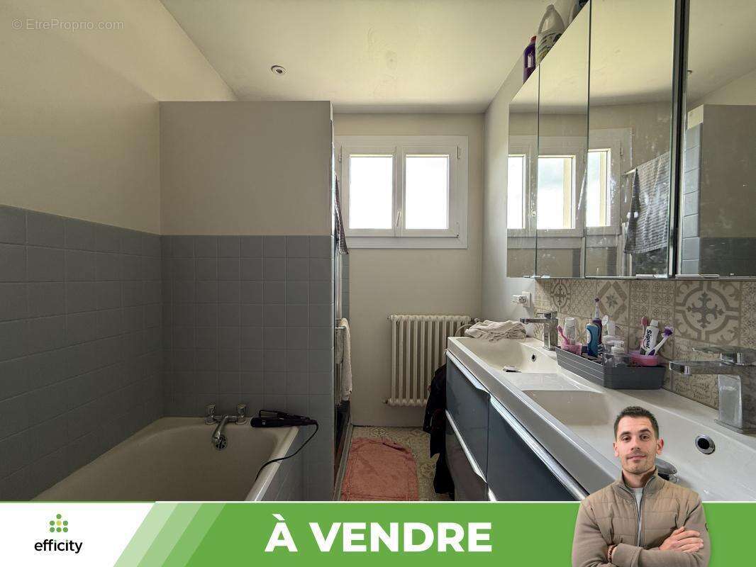 Maison à LEZAY