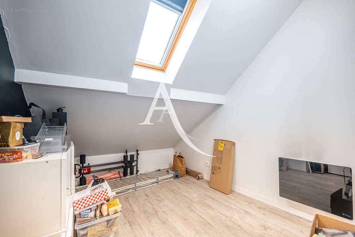 Maison à LIMEIL-BREVANNES