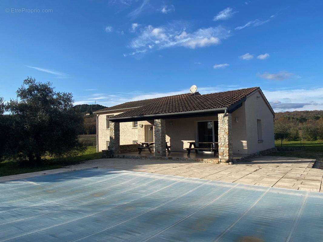 Maison à BERRIAS-ET-CASTELJAU