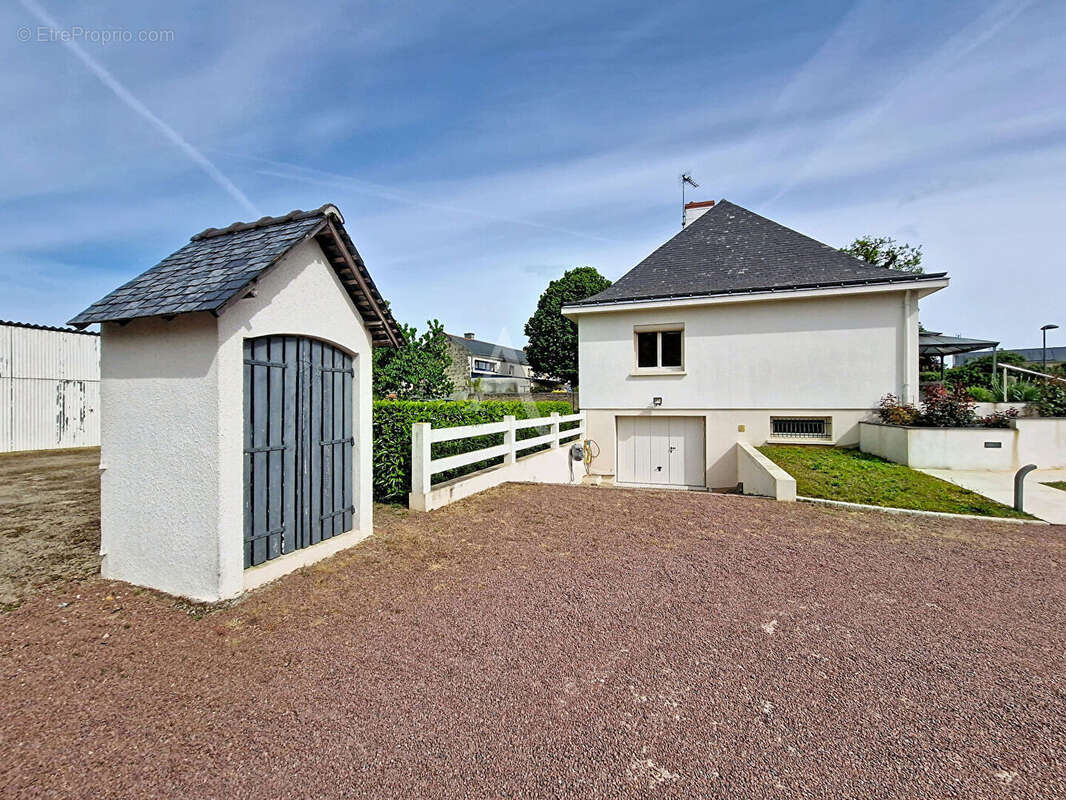 Maison à DOUE-LA-FONTAINE