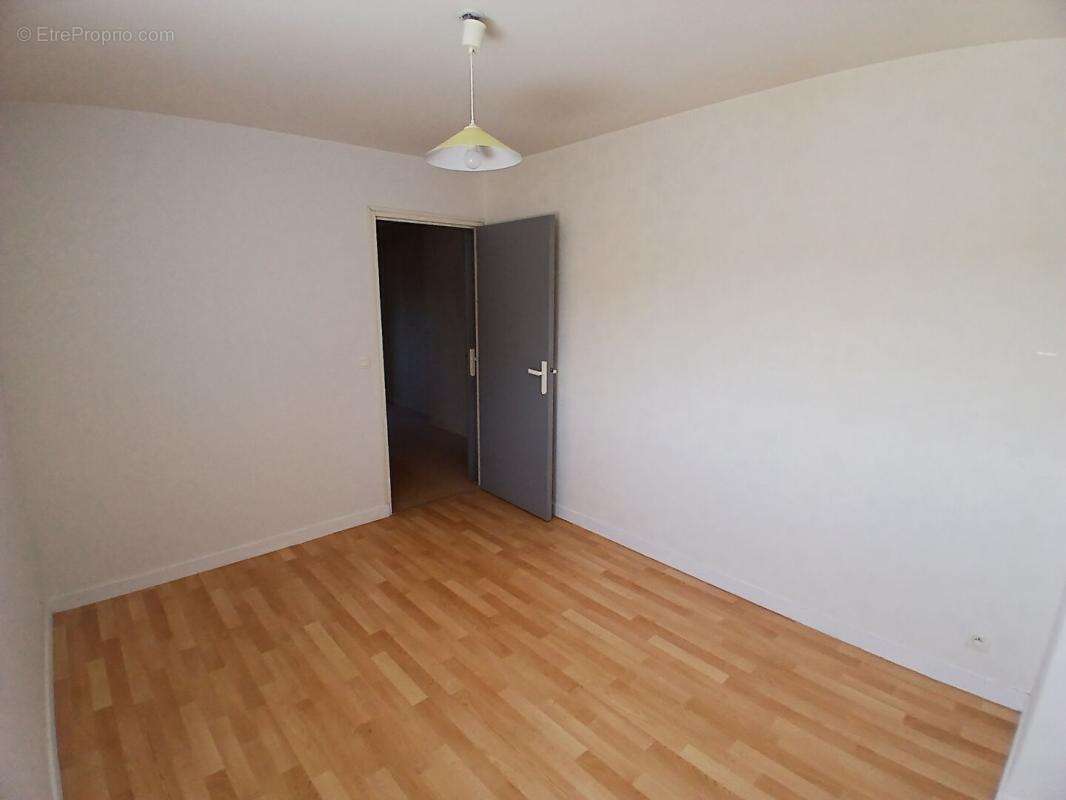Duplex vue sur la Mayenne de 77.4 m2 - photo 10