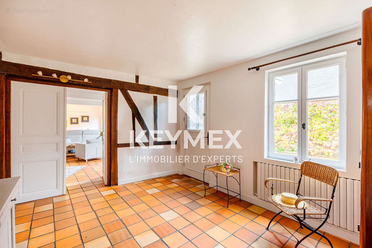 Maison à SAINTE-GENEVIEVE