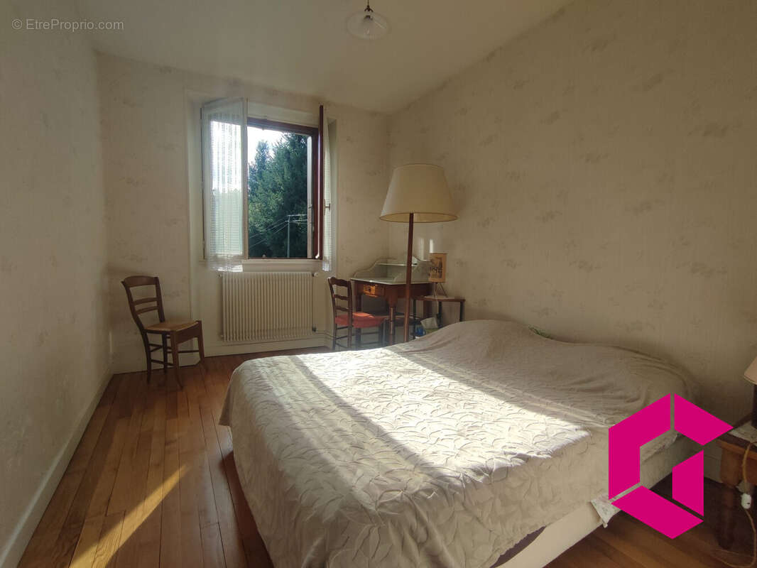 Maison à OLLIERGUES