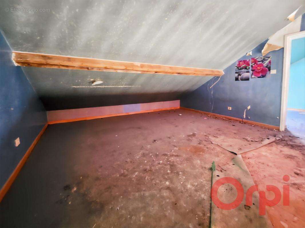 Maison à BRUERE-ALLICHAMPS