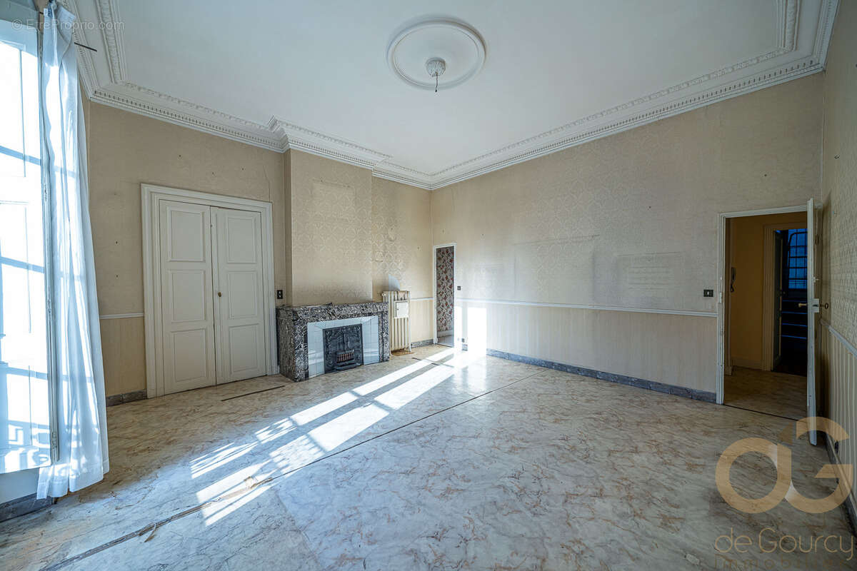 appartement familial de caractère proximité des Halles - photo 10