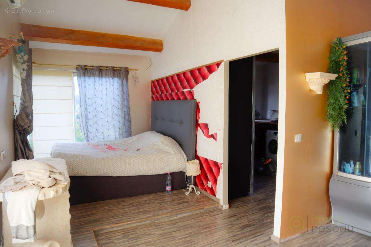 Maison à ROQUEVAIRE