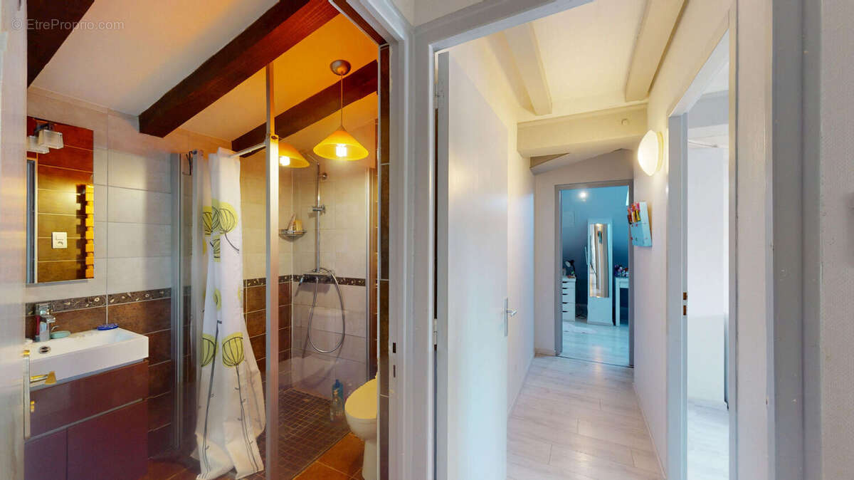 Maison à AVANNE-AVENEY