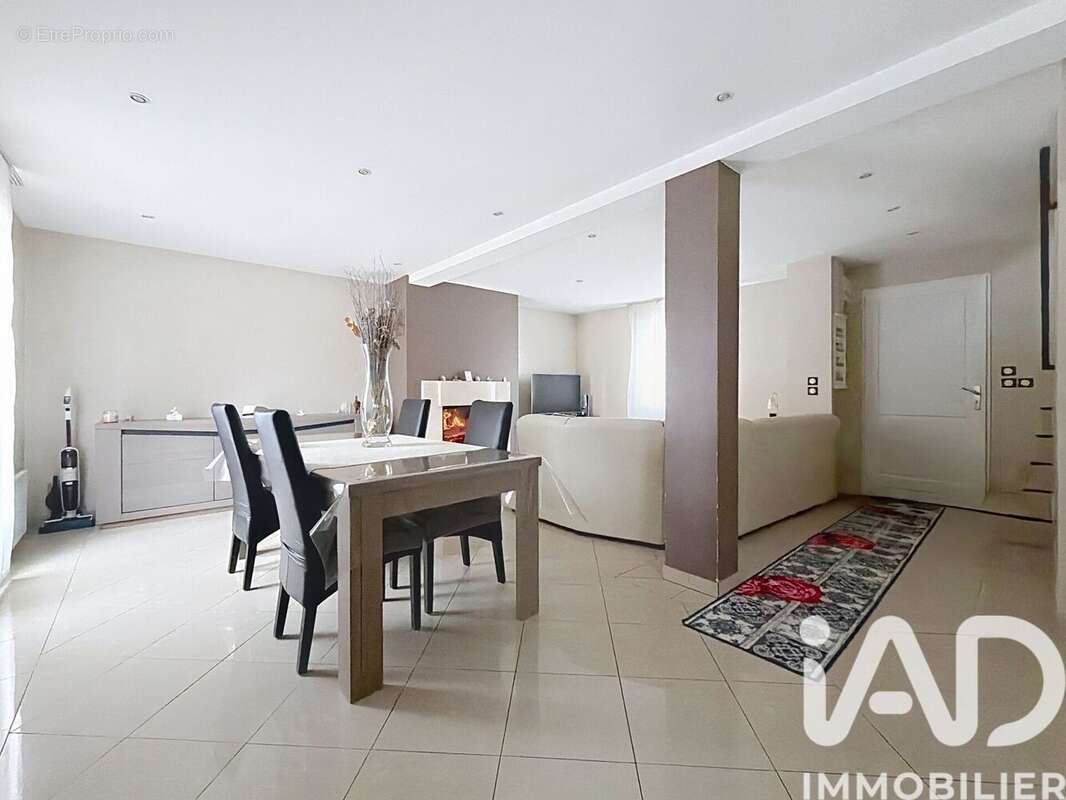 Photo 2 - Maison à ORLY