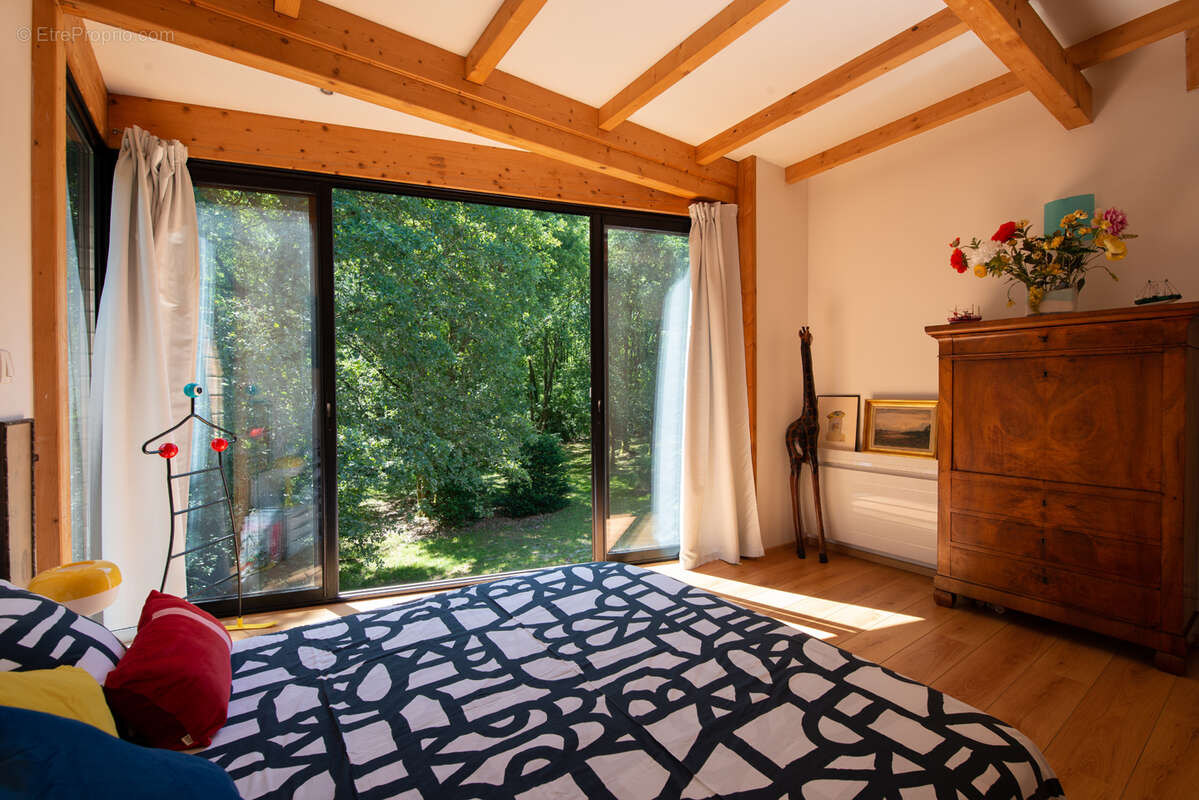 Maison à CABANAC-ET-VILLAGRAINS