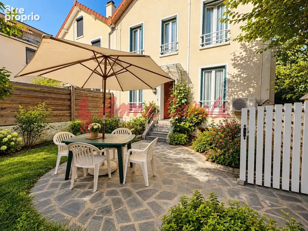 Photo Maison à Joinville-Le-Pont au prix de 522 500€