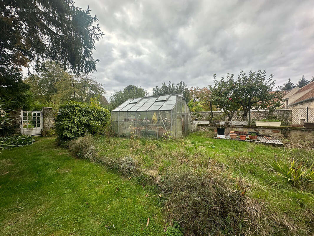 Maison à LE PERCHAY