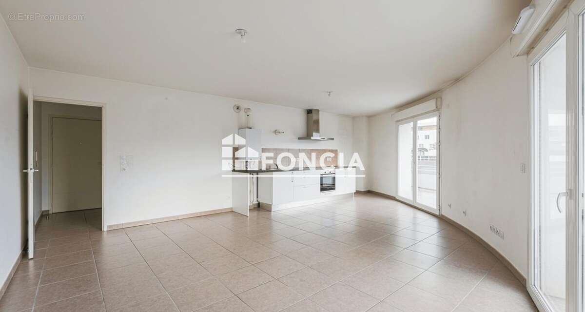 Appartement à MEYLAN