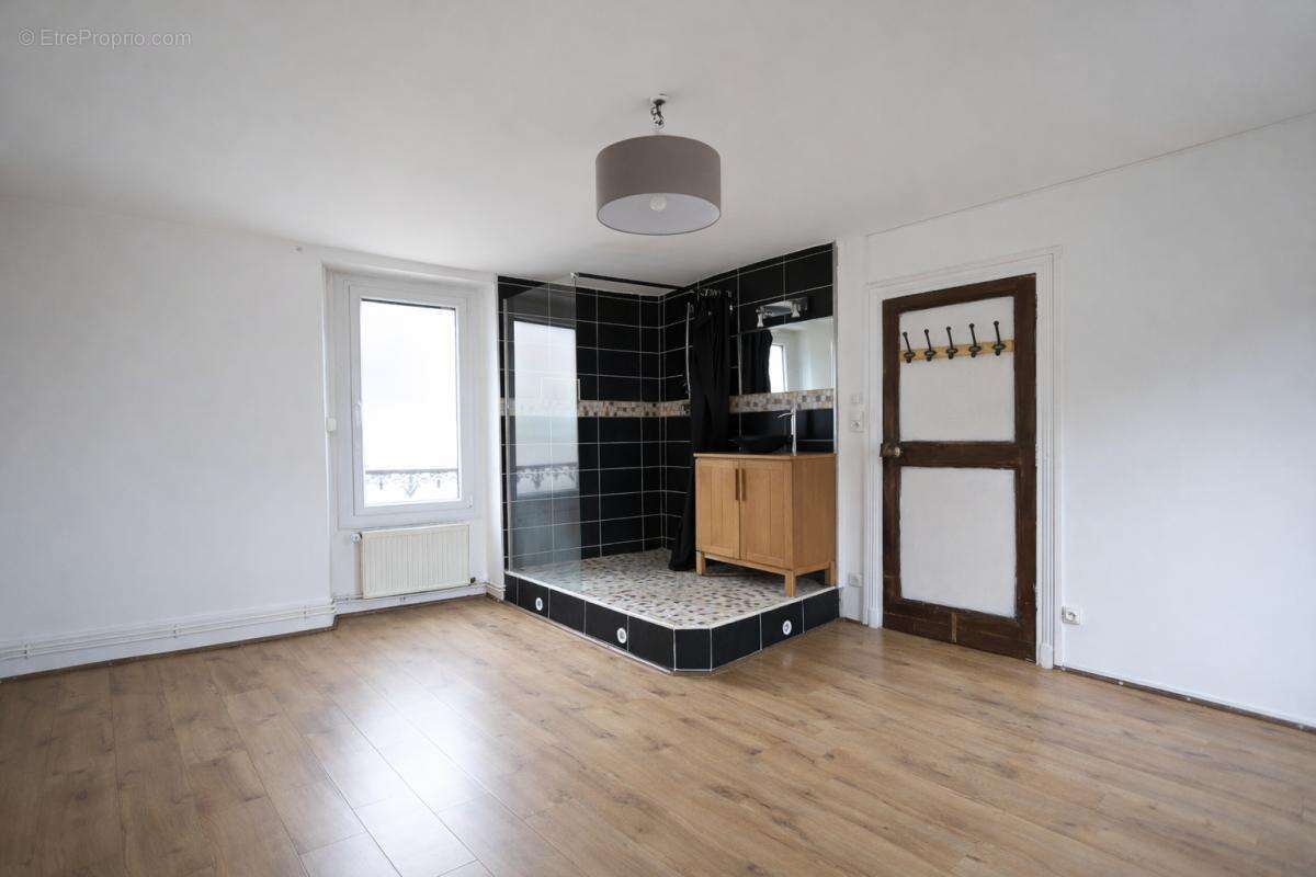 Maison à ECQUEVILLY