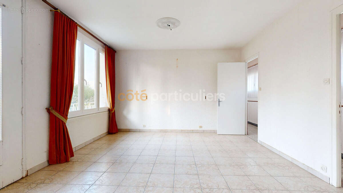 Maison à AGON-COUTAINVILLE