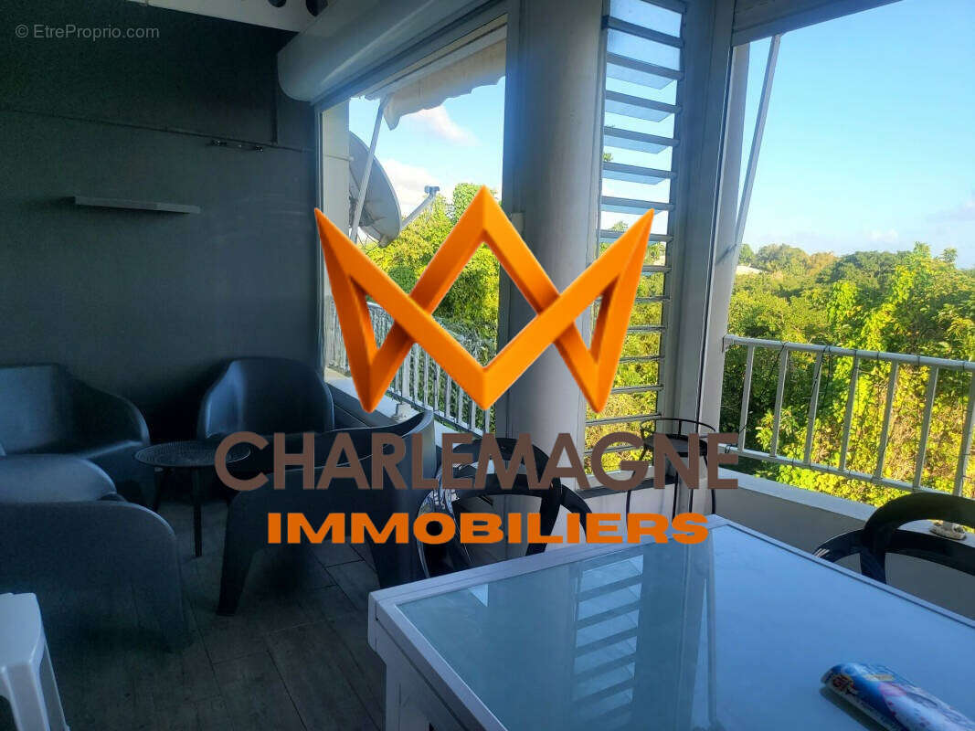 Appartement à LE GOSIER