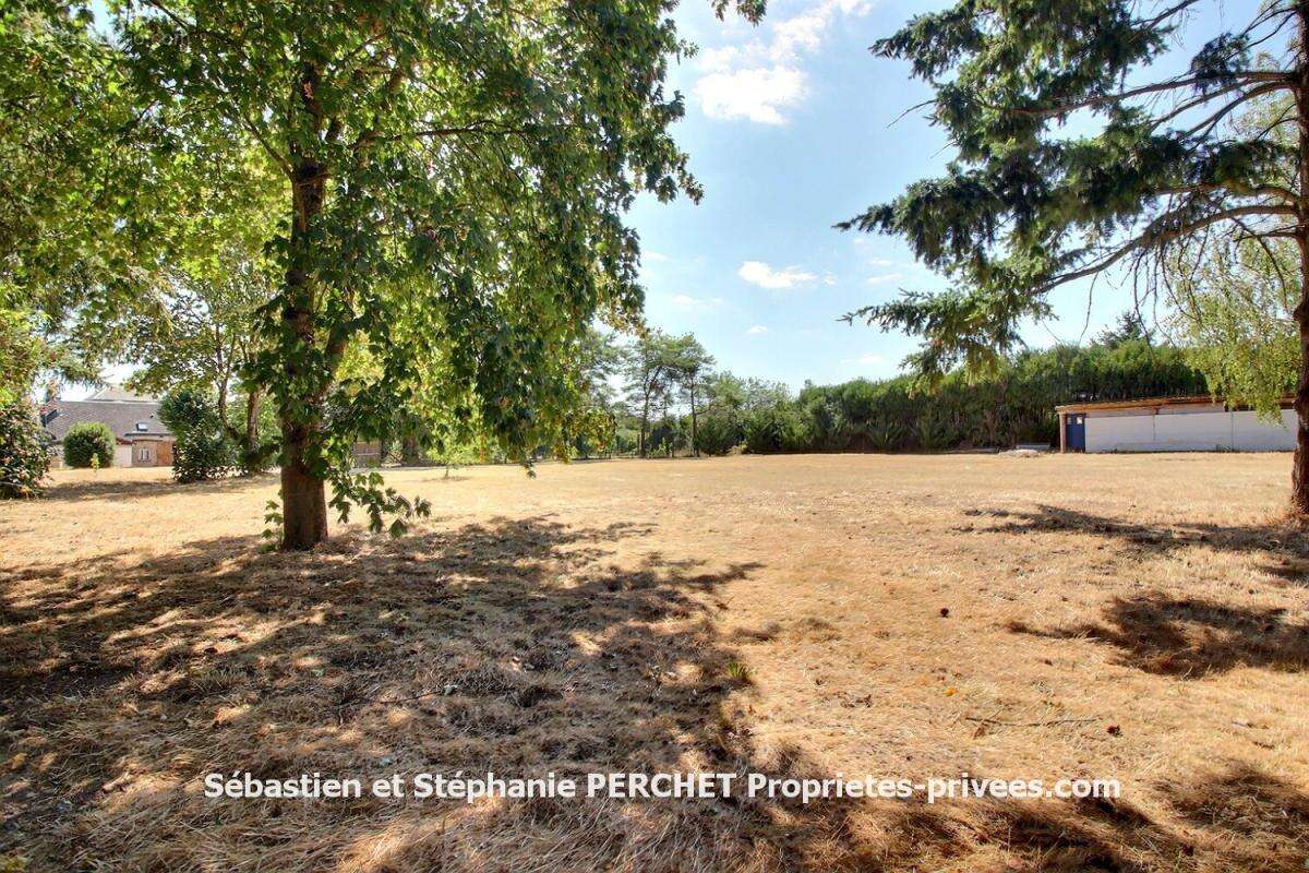 Maison de charme rénovée de 116 m² avec hangar et terrain de 2 630 m² - photo 12