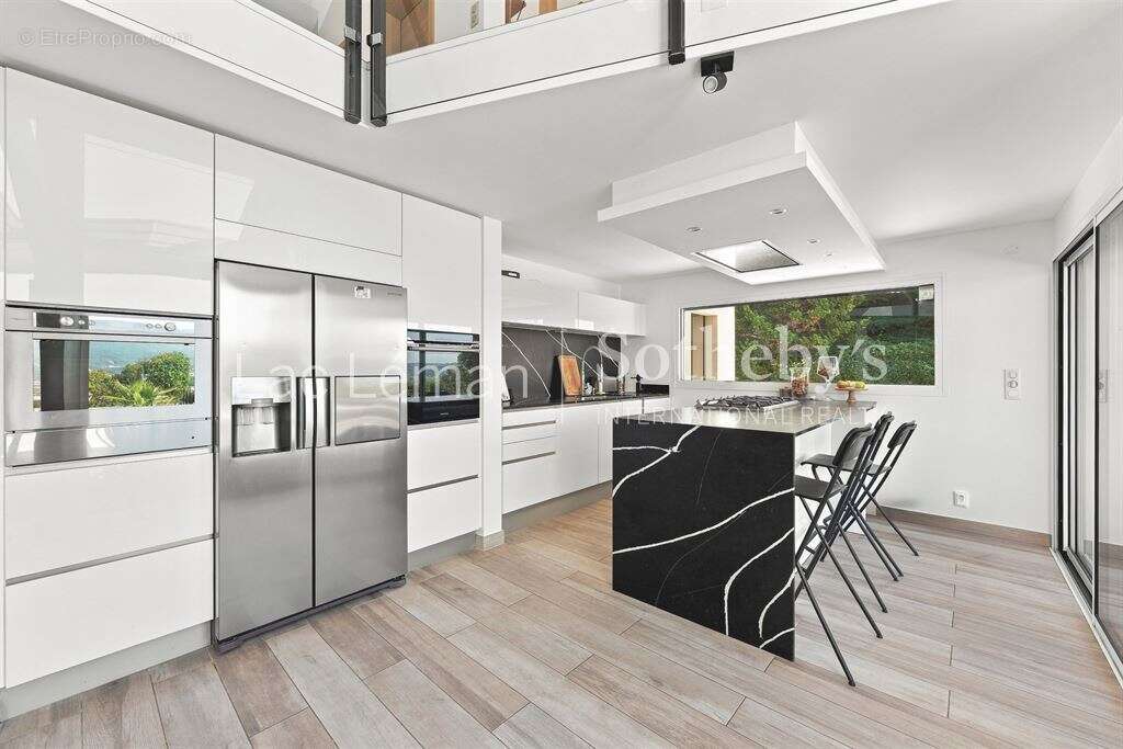 Villa Contemporaine d'Exception avec 4 Chambres en Suite - photo 9