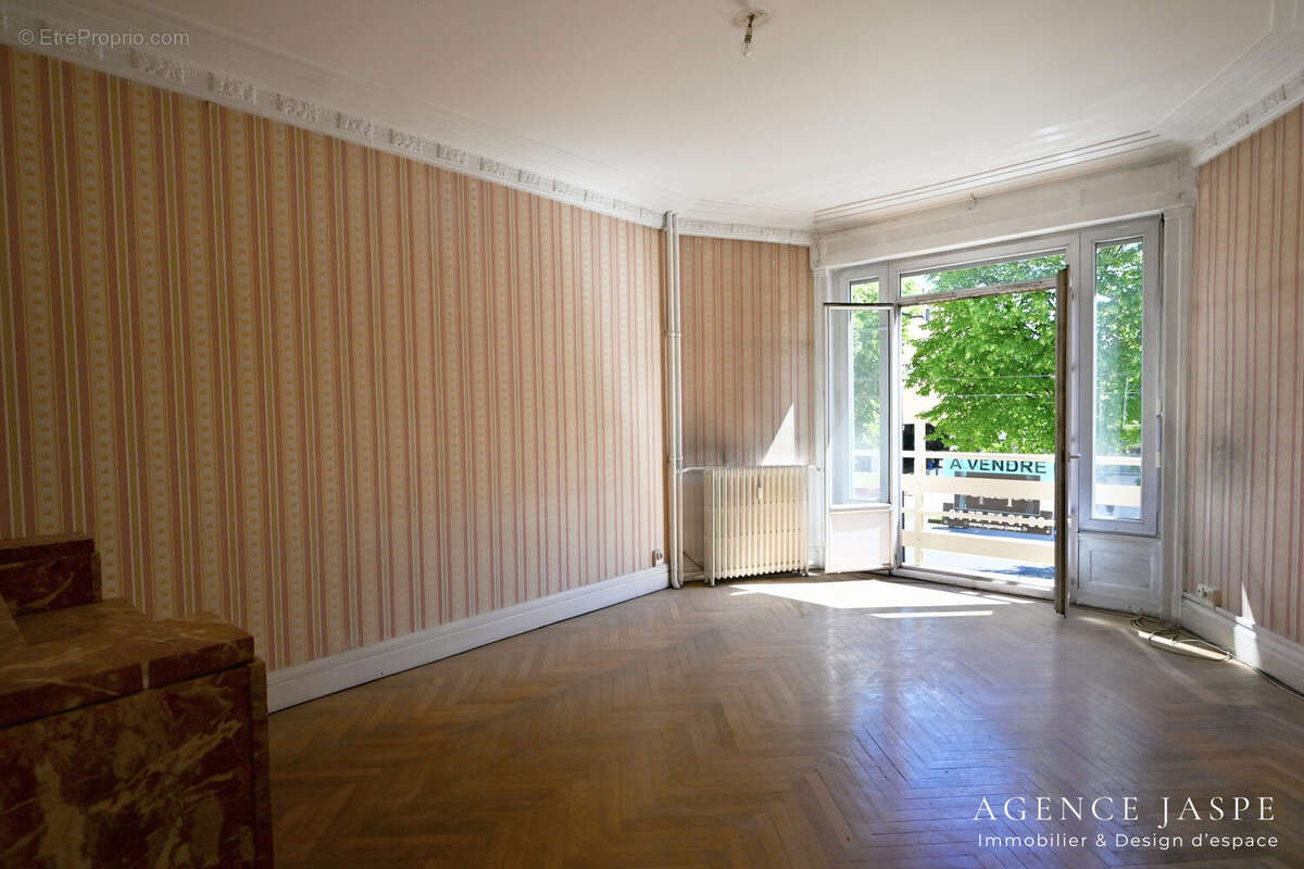 Appartement à SAINT-ETIENNE
