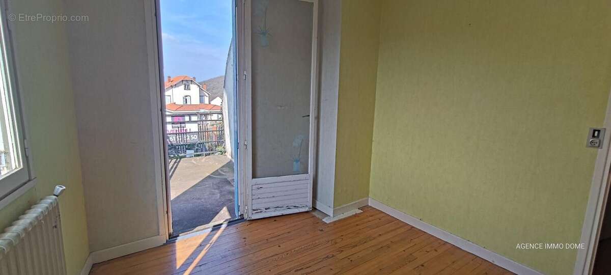 Maison à MALAUZAT