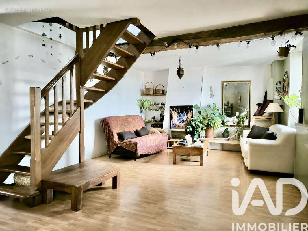 Photo 1 - Appartement à BRUYERES-LE-CHATEL