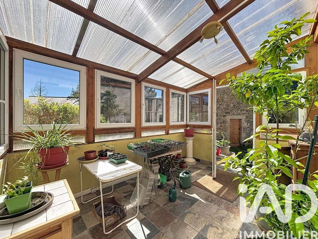 Maison 117 m² à Saint-Reverien  - photo 2