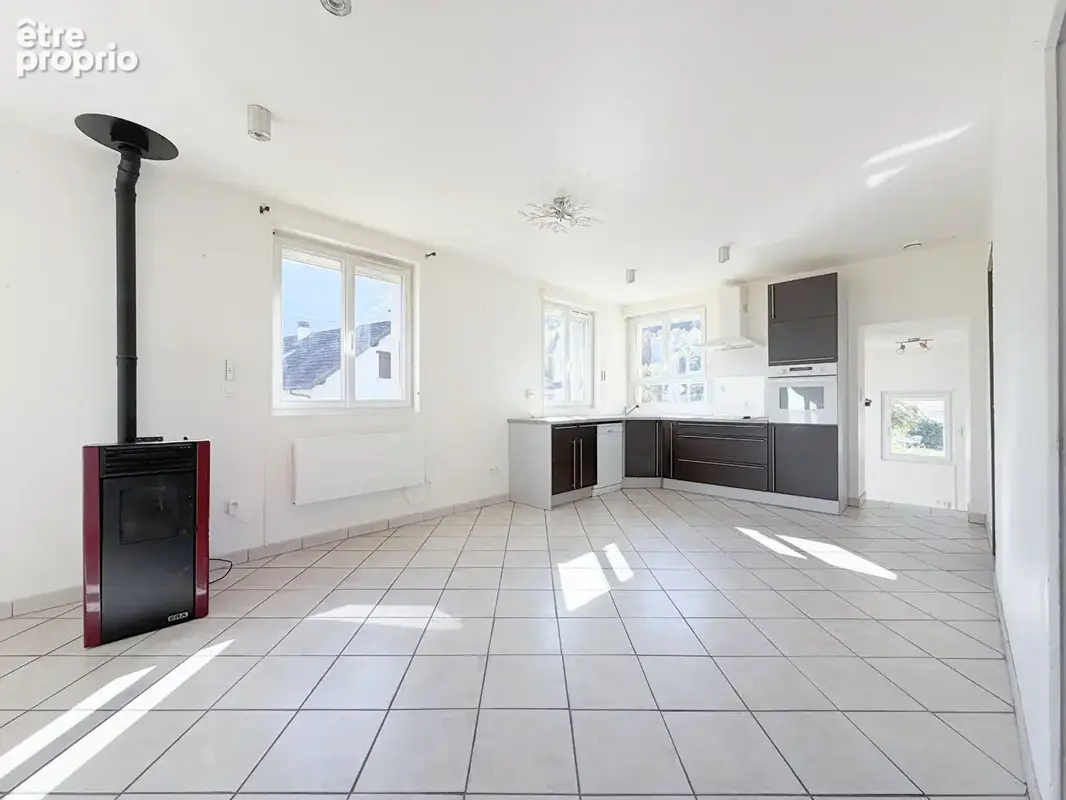 A vendre, appartement t4 avec potentiel, jardinet et parking privé, scionzier - photo 9