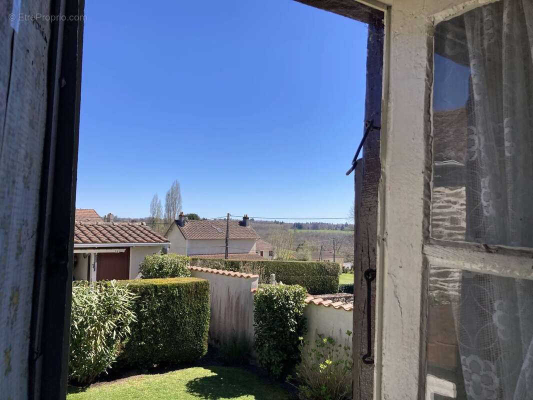 Appartement à MIALET