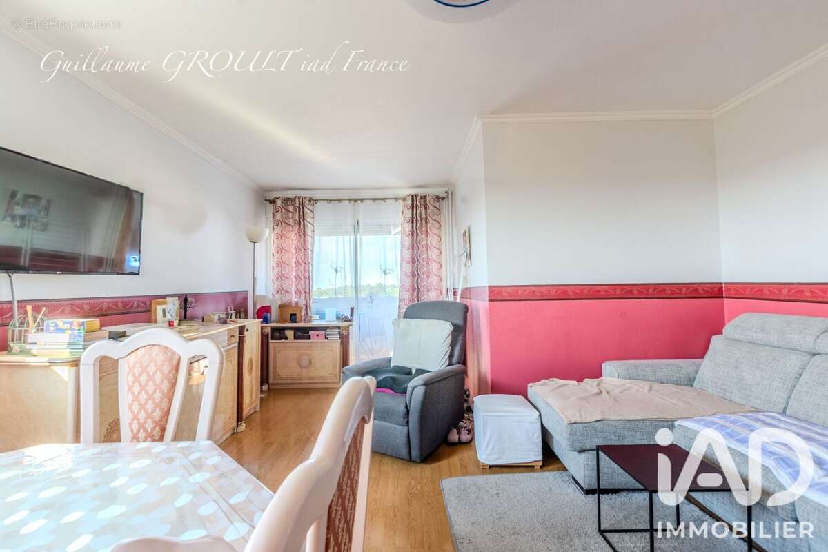 Appartement 81 m² à Morangis  - photo 2