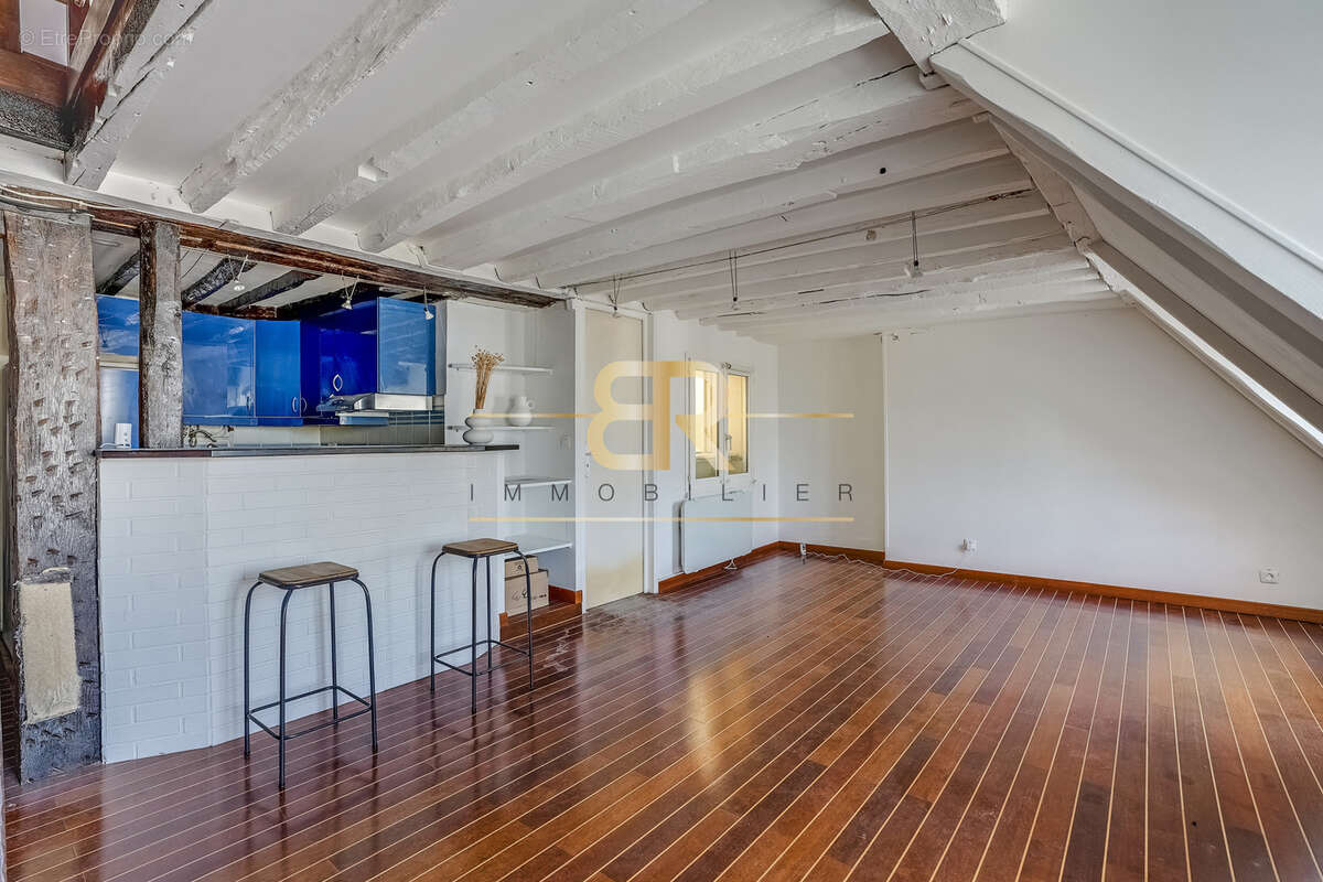 Appartement à PARIS-2E