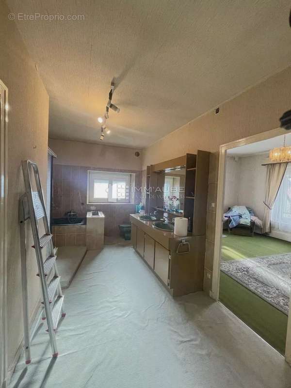 Maison à MARIGNY-LE-CHATEL