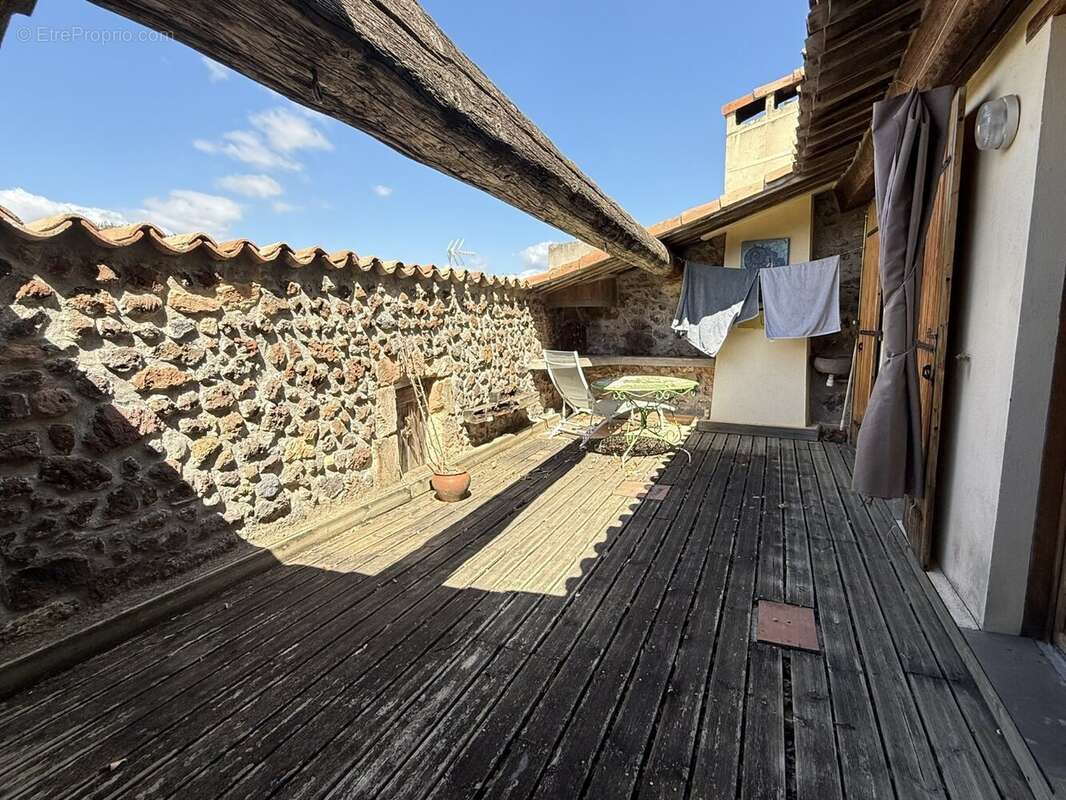 Maison à SAINT-THIBERY