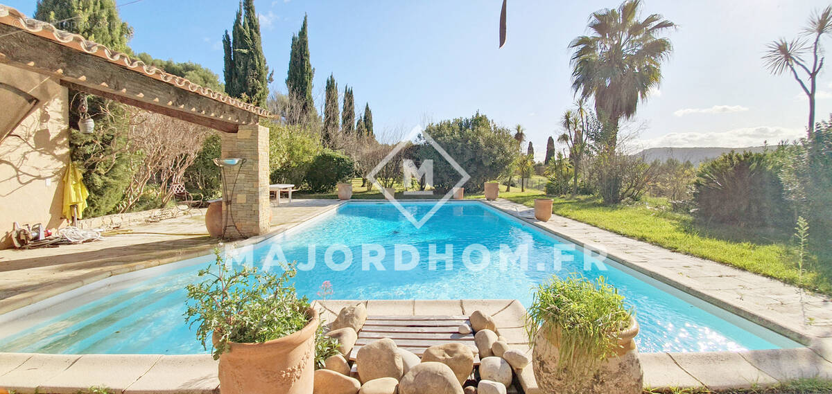 Maison à LE CASTELLET