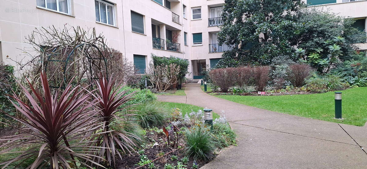 Ternes-Maillot Paris 17ème - Appartement 4 pièces 68,98 m² avec 2,15 m² de balcon - photo 12
